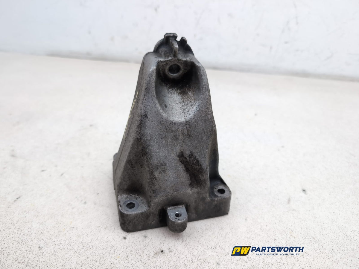 Engine Mounting RH 2