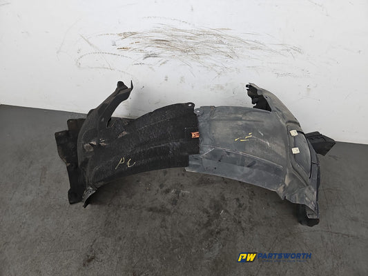 Moulding Wheel Arch Front RH 2