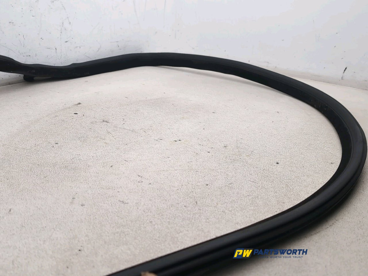 BMW 6 SERIES 640D M SPORT GRAN COUPE F13 RUBBER DOOR GASKET FRONT RIGHT 2012-18 2