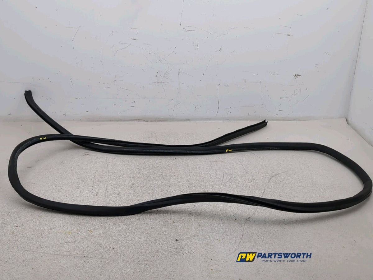 BMW 6 SERIES 640D M SPORT GRAN COUPE F13 BONNET SEAL RUBBER 7211926 2012-2018 2