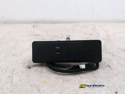 FORD MONDEO ZETEC ECOBLUE CD391 USB SOCKET CONNECTOR JS7T14D202GC 2015-2022 2