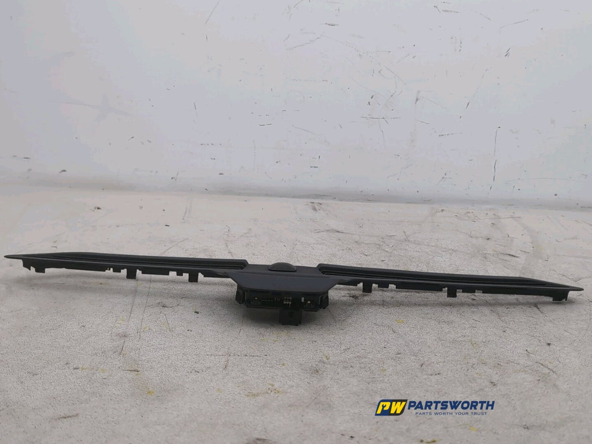 FORD MONDEO ZETEC CD391 MK5 DASHBOARD AIR VENT GRILLE DS7318C491BJW 2015-2022 2