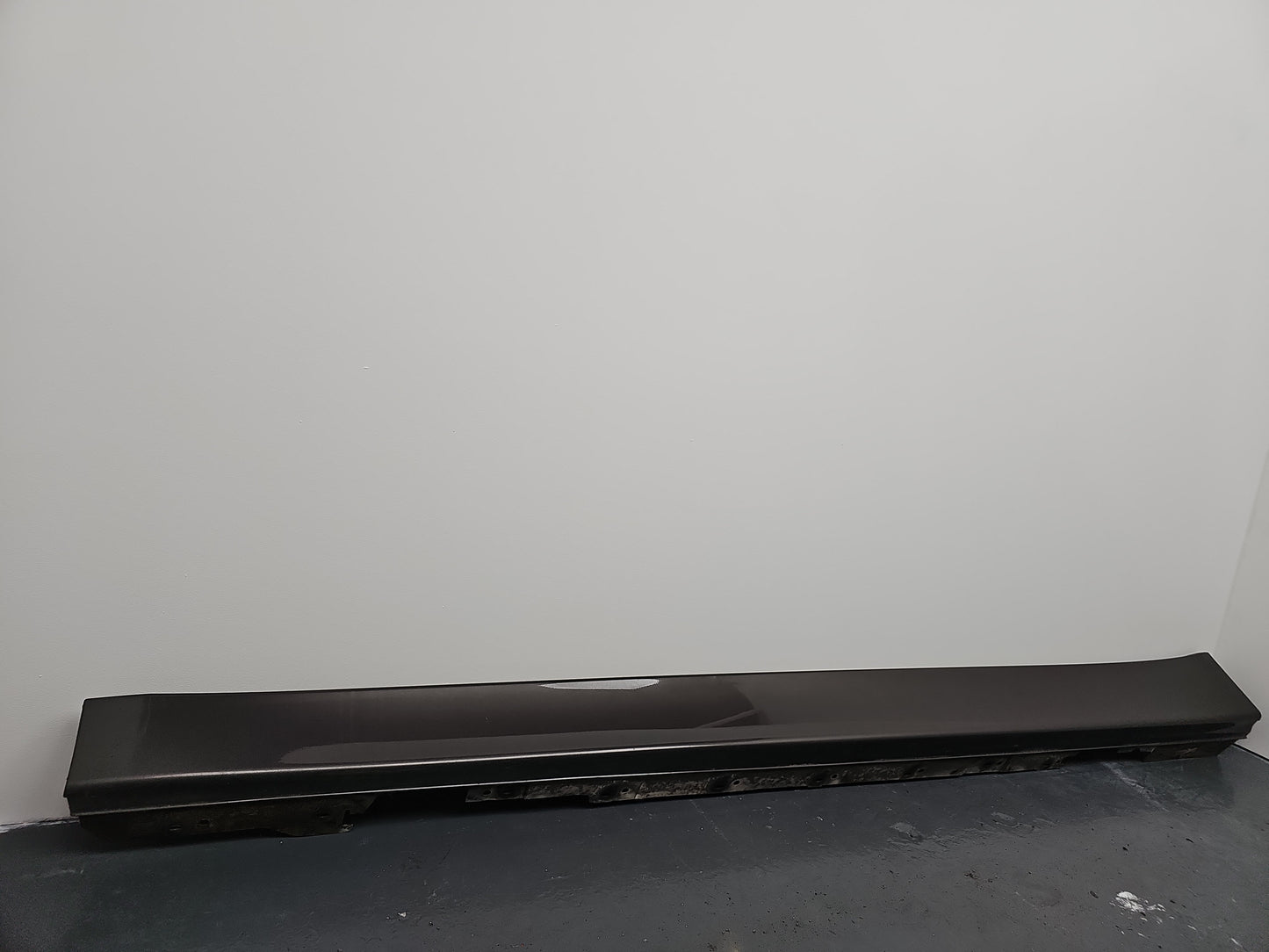 Side Skirt LH 2