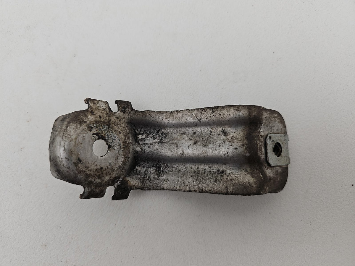 Engine Mounting Bracket 2