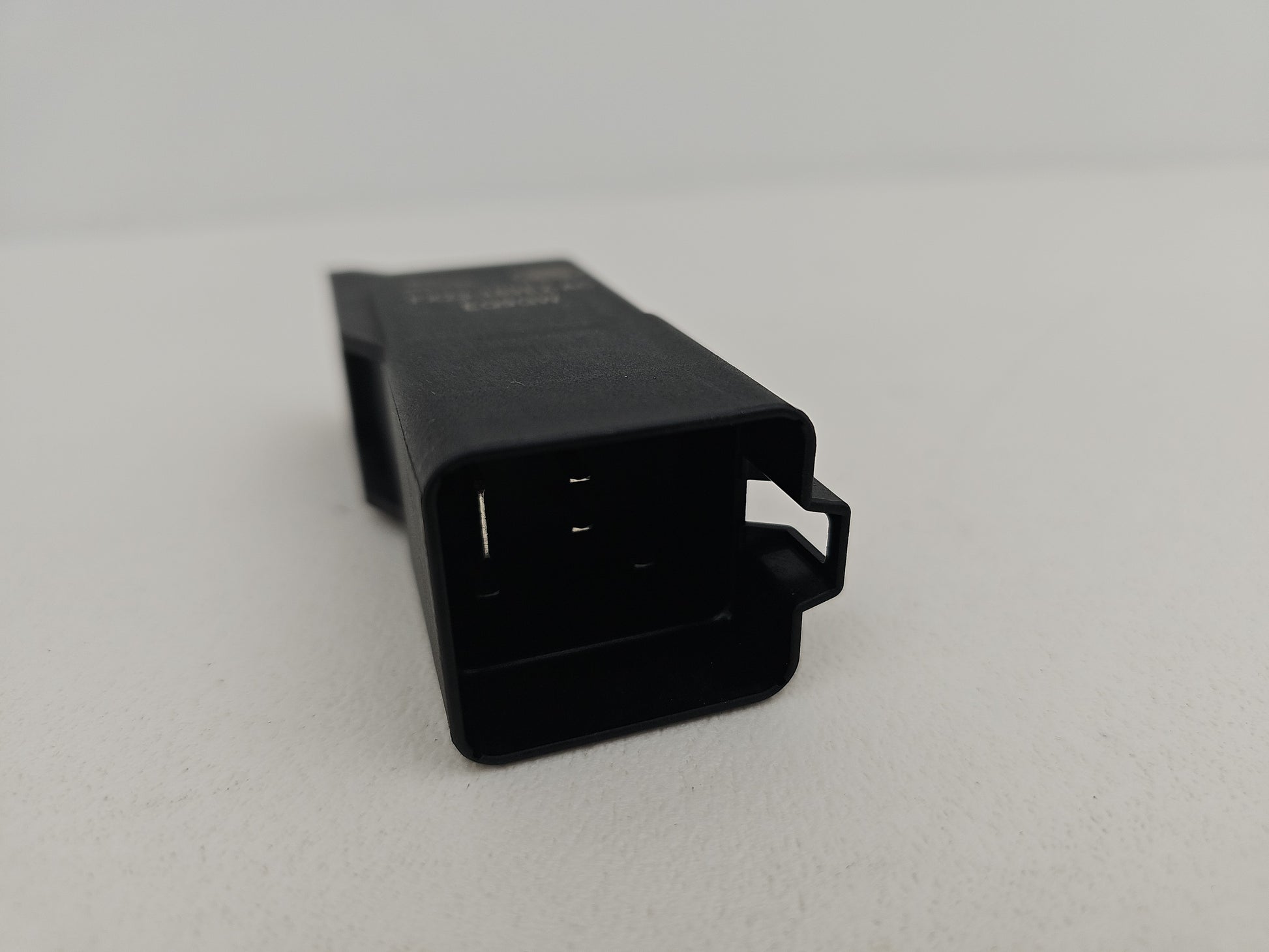 Jaguar/Land Rover Glow Plug Relay Fx23-189e2-Ac Genuine Oem - photo 2