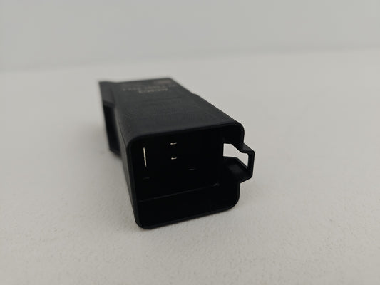 Jaguar/Land Rover Glow Plug Relay Fx23-189e2-Ac Genuine Oem - photo 2