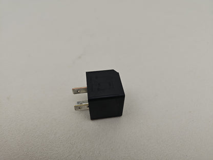 Jaguar/Land Rover Relay 4-Pin Black 12v 40a 2.0 Diesel Dh2214b192ca Oem Genuine - photo 2