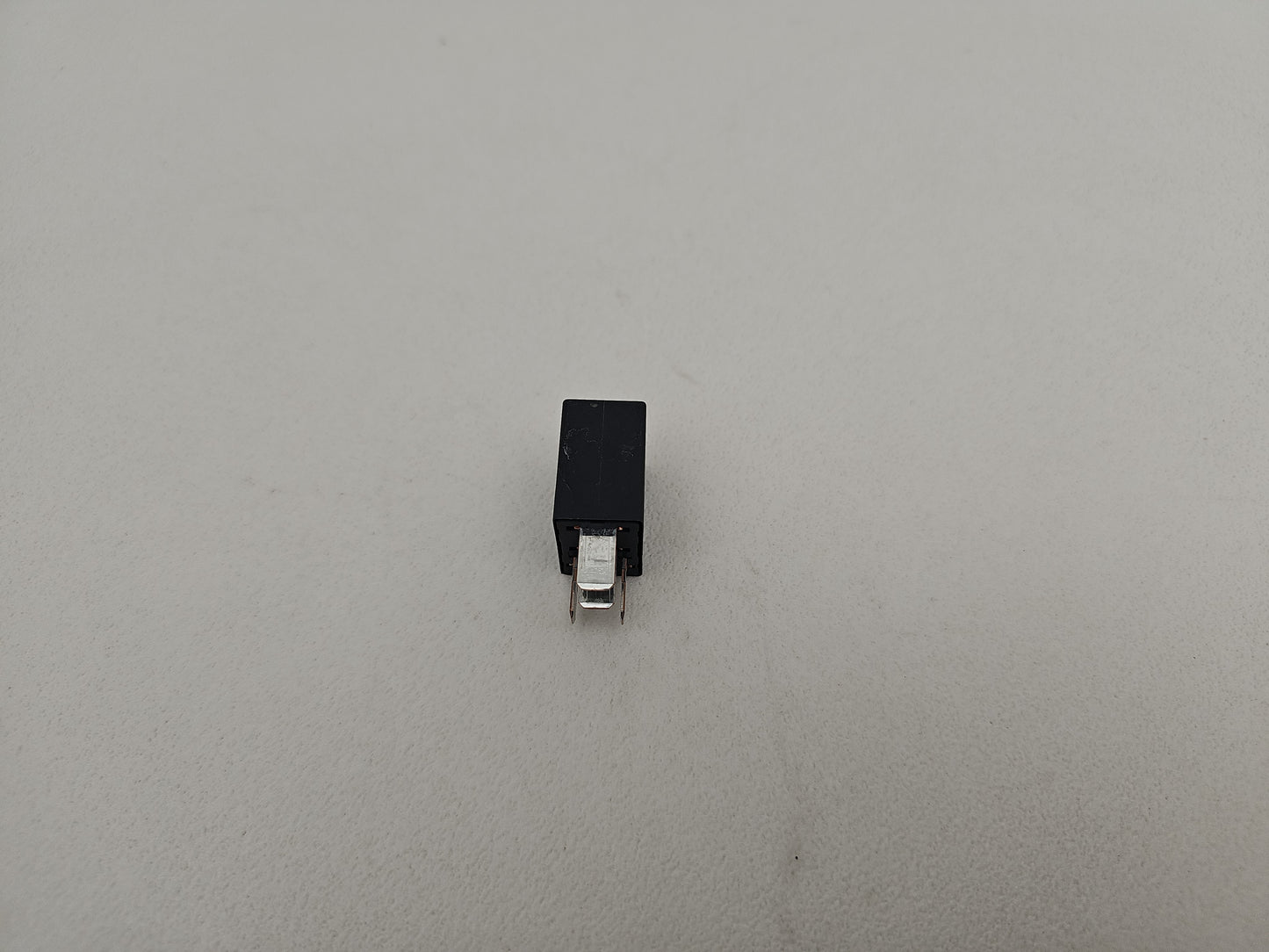 Land Rover Jaguar 4-Pin Relay Dh22-14b192-Aa V23074-A1801-X106 Genuine Oem - photo 2