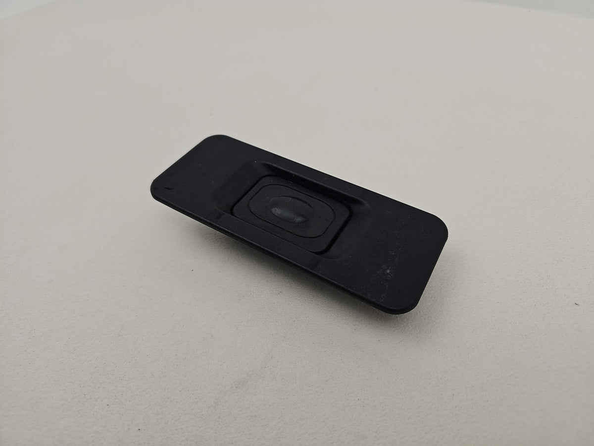 Tailgate Lift Handle 2