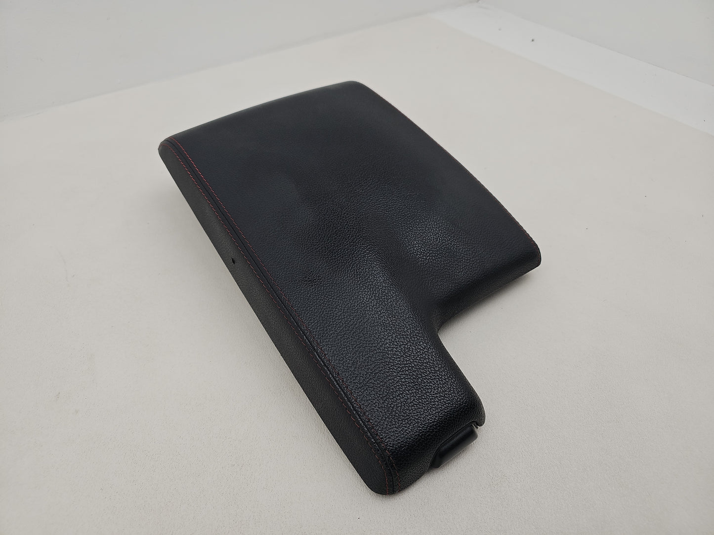 Centre Console Armrest 2