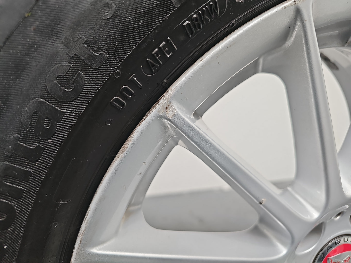 Jaguar Xe X760 17" Inch Alloy Wheel With Tyre 205/55/R17 Gx73-1007-Ta - photo 8