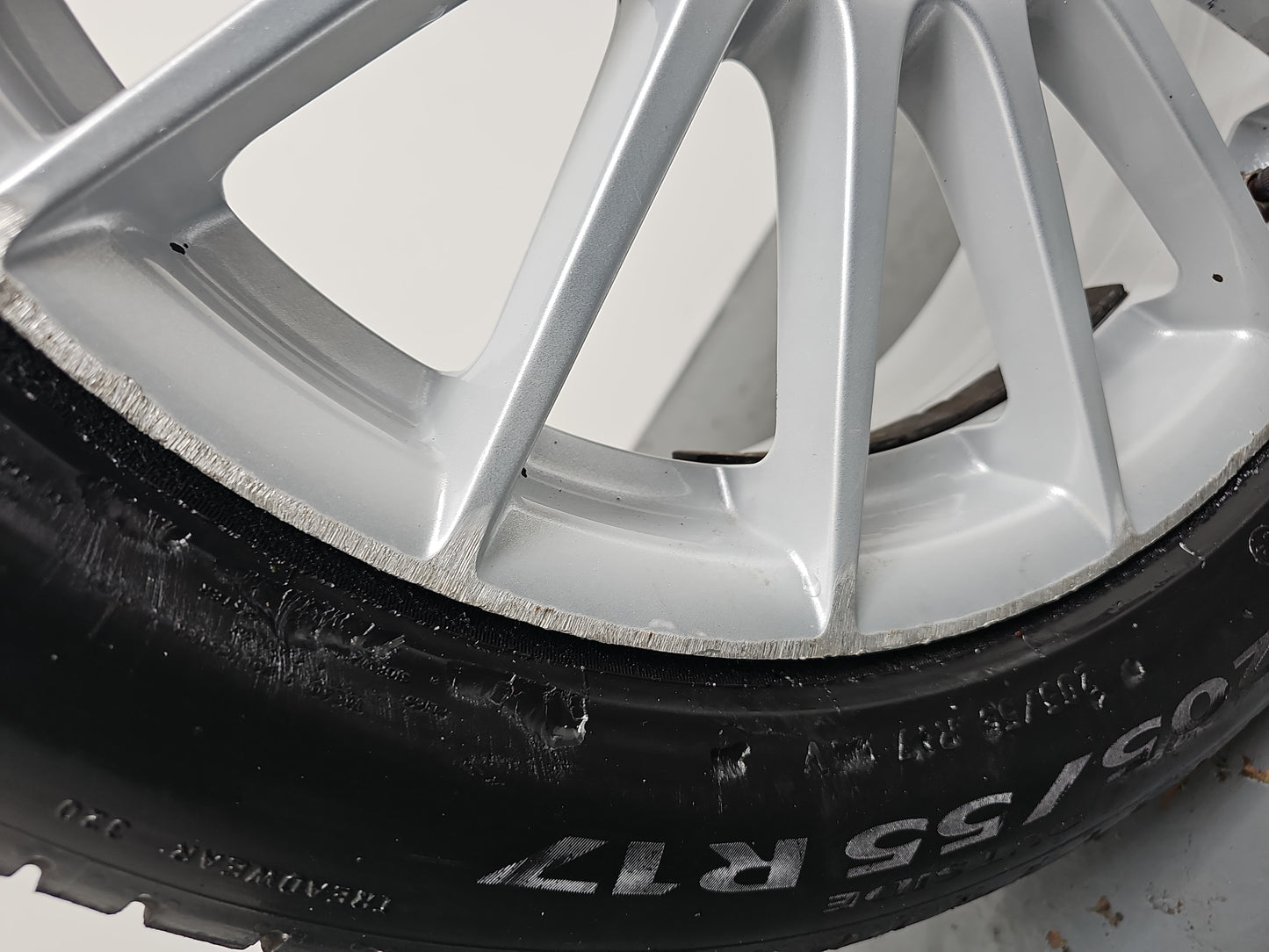 Jaguar Xe X760 17" Inch Alloy Wheel With Tyre 205/55/R17 Gx73-1007-Ta - photo 8