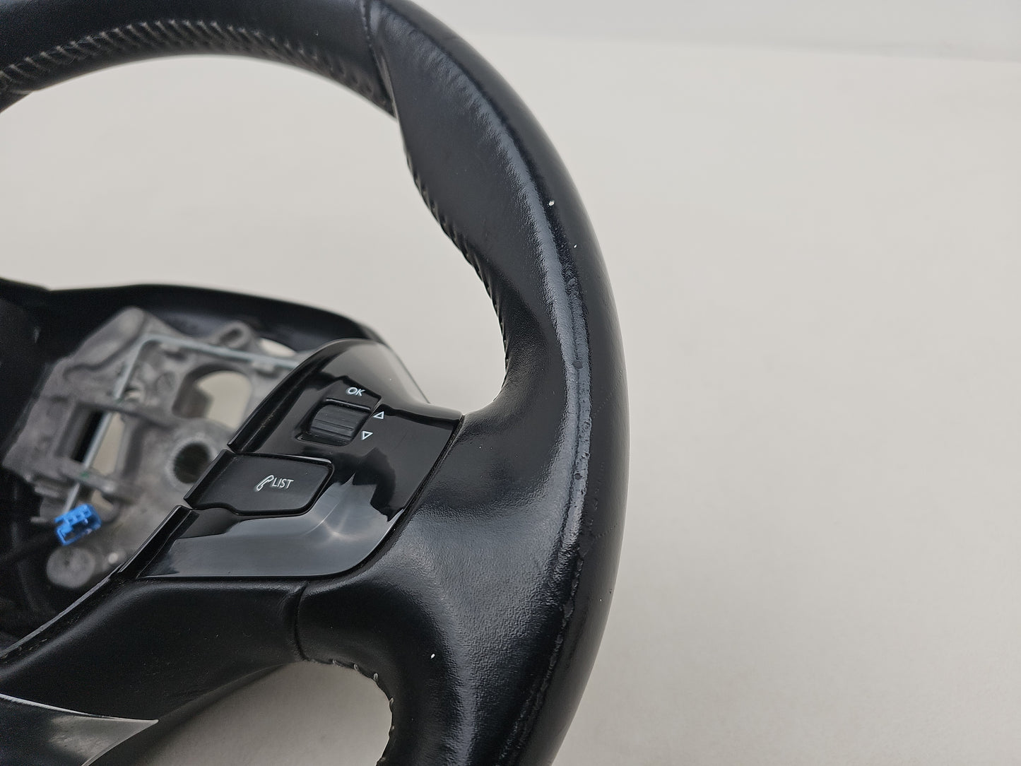 Steering Wheel 8