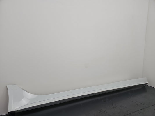 Side Skirt RH 2