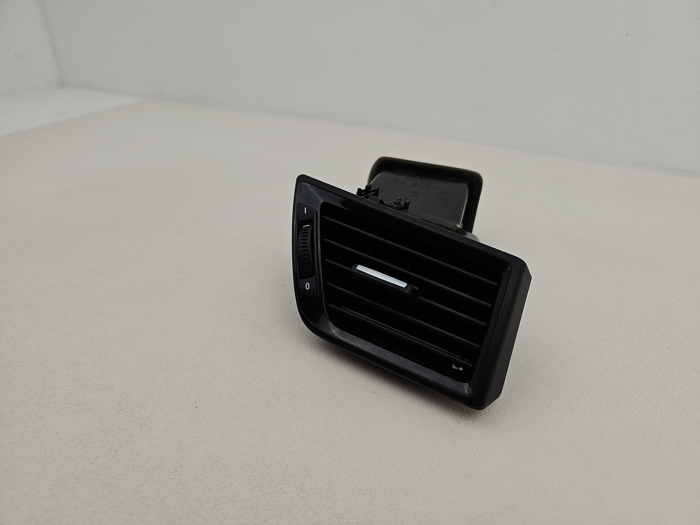 Facia Vent RH 2