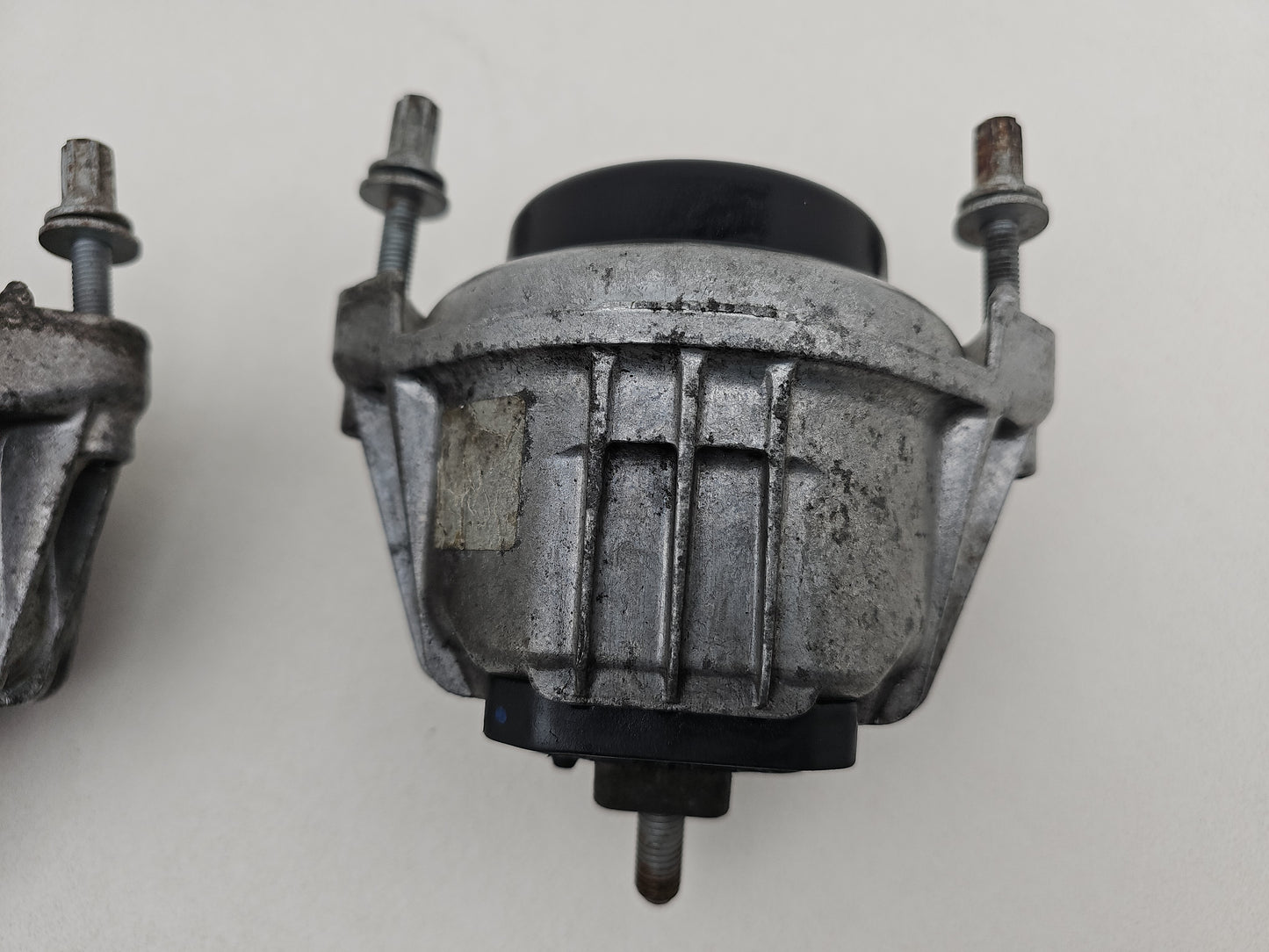 Set Of Engine Mounts LH + RH 2