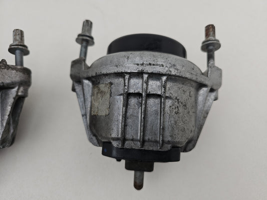 Bmw Engine Mount Without Vacuum Pipe 13981112 E87 E90 E91 E92 E93 Oem Genuine Uk - photo 2
