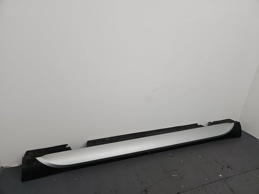 2012-2014 Bmw X1 E84 Driver Right Side Skirt Sill Cover 2990600 - photo 2