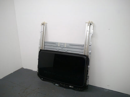Sunroof Assembly 2