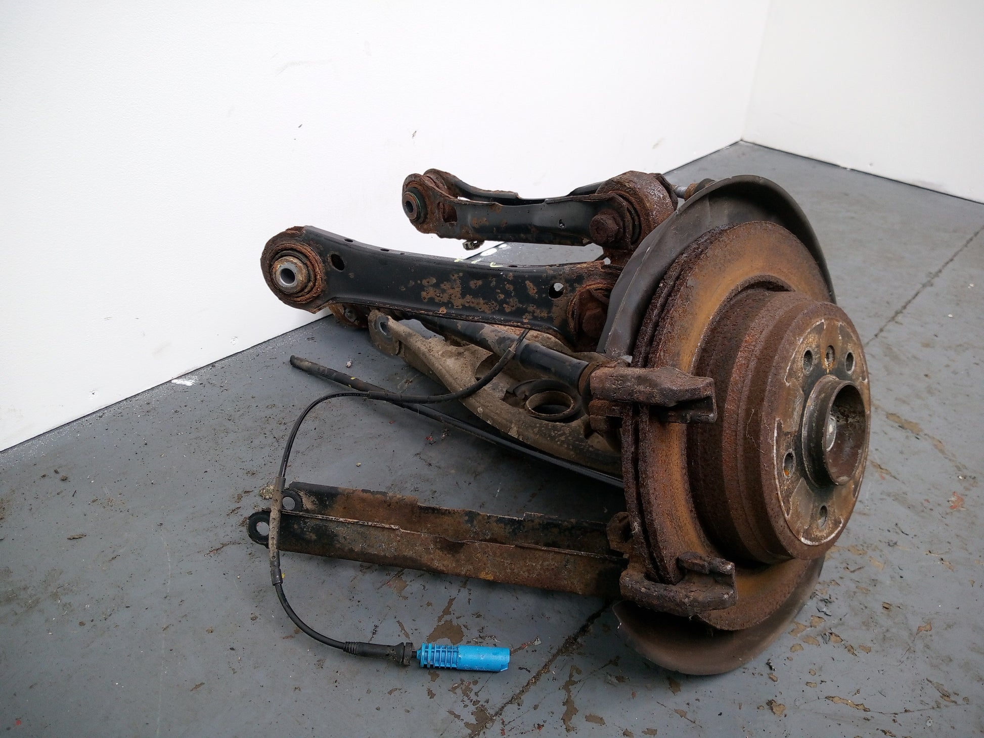 Wheel Hub Rear LH 2