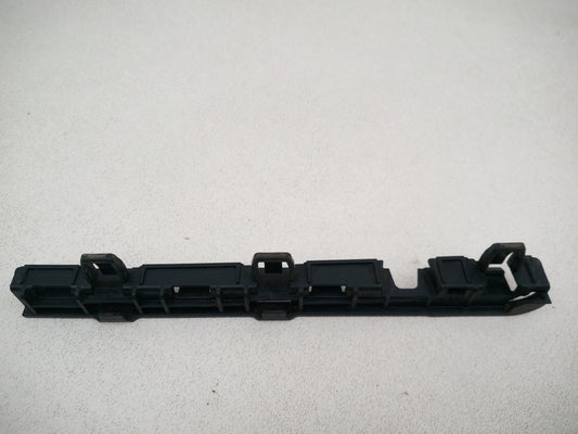 Bmw 520d F11 Front Left Bumper Bracket Holder Guide 7184775 - photo 2