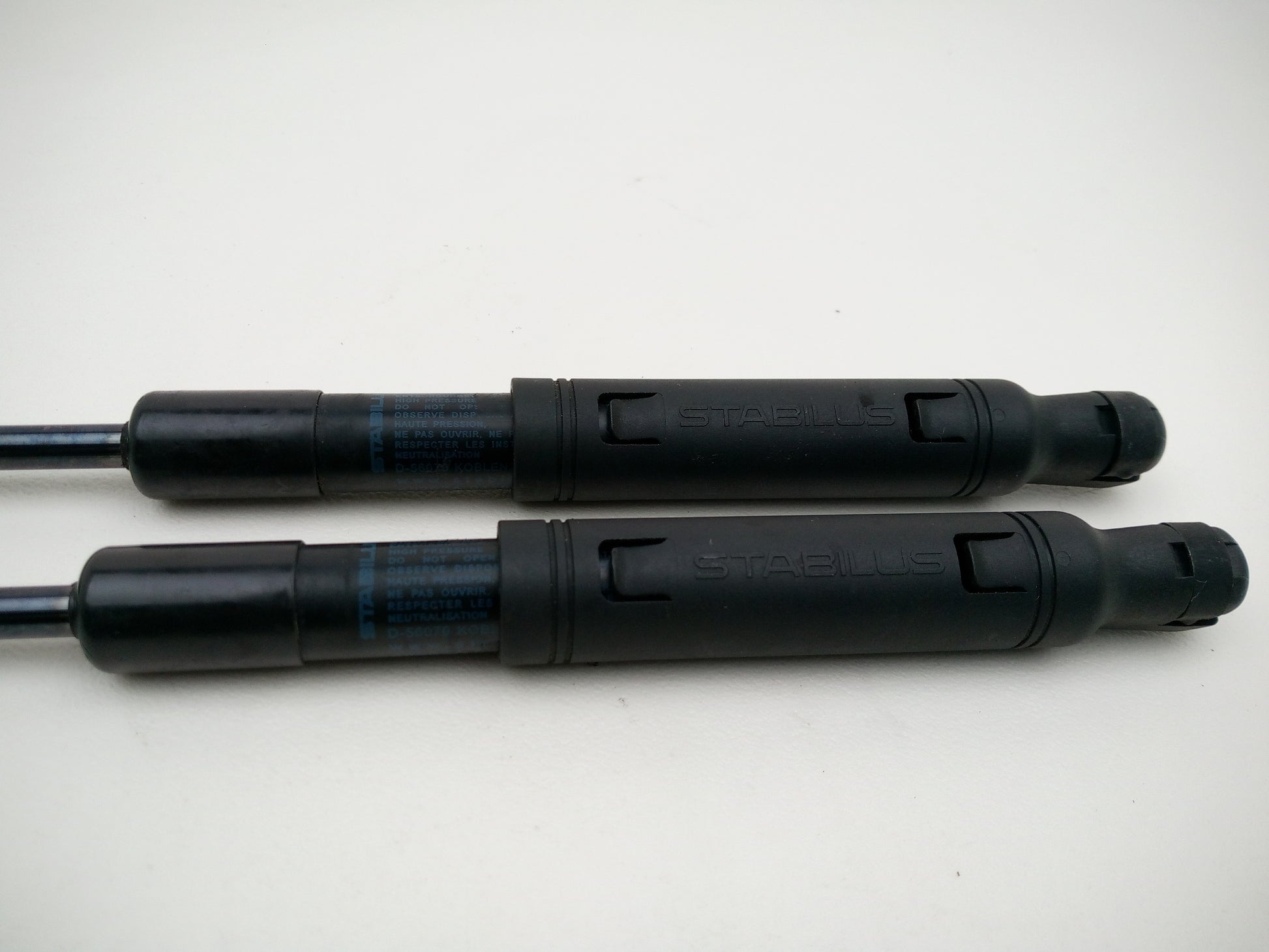 Tailgate Lift Handle 2