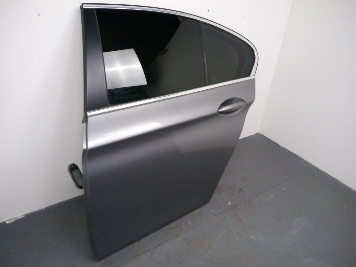 Door Rear LH 2
