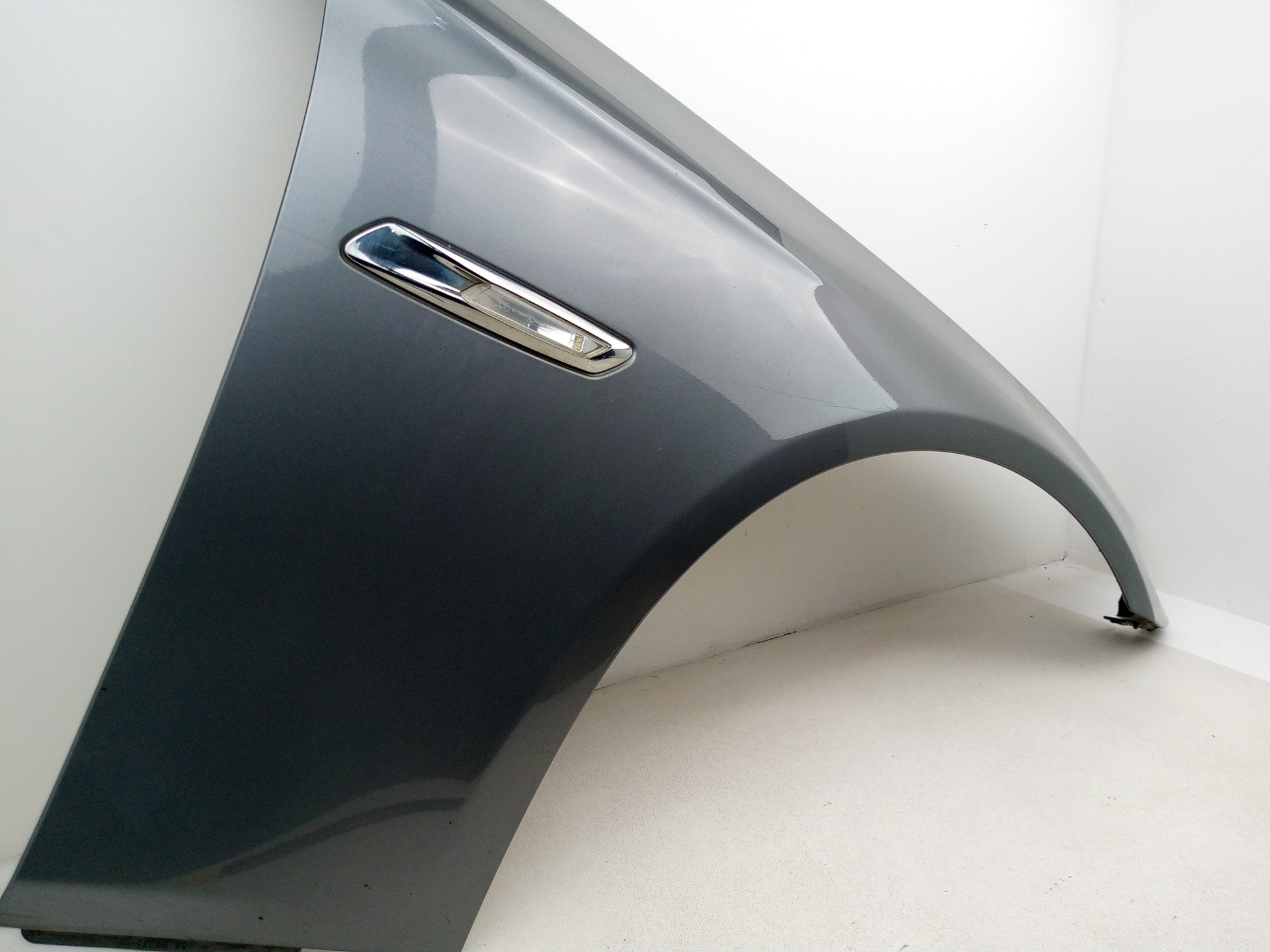 Wing Front RH 2
