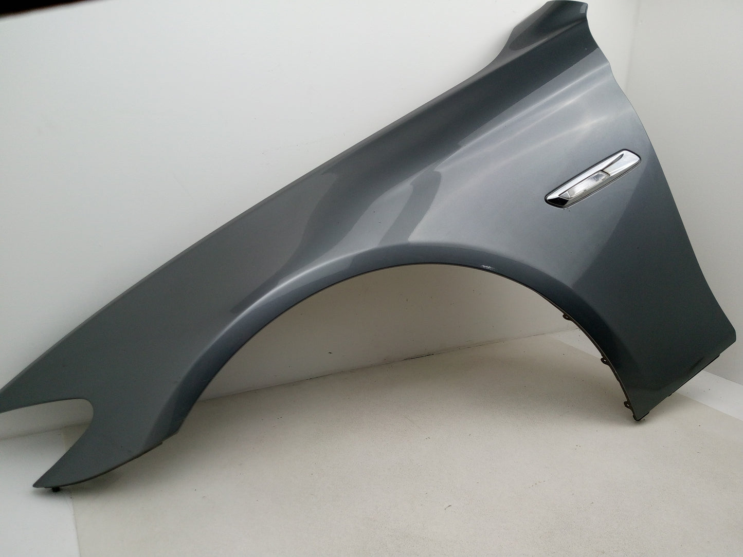 Wing Front LH 2