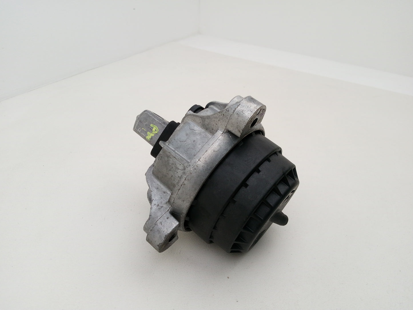 Engine Mounting Bracket Front 2