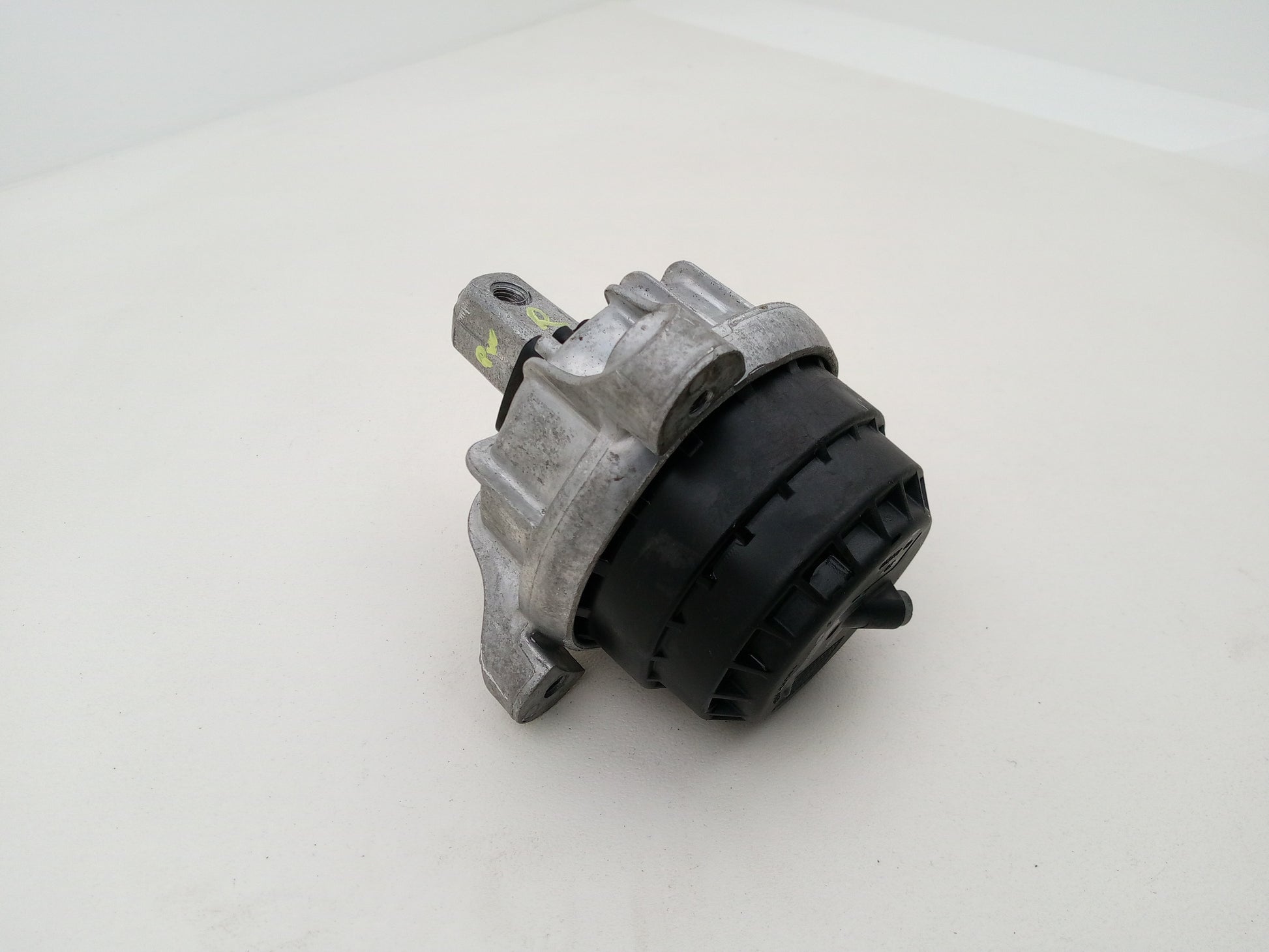 Engine Mounting Bracket 2