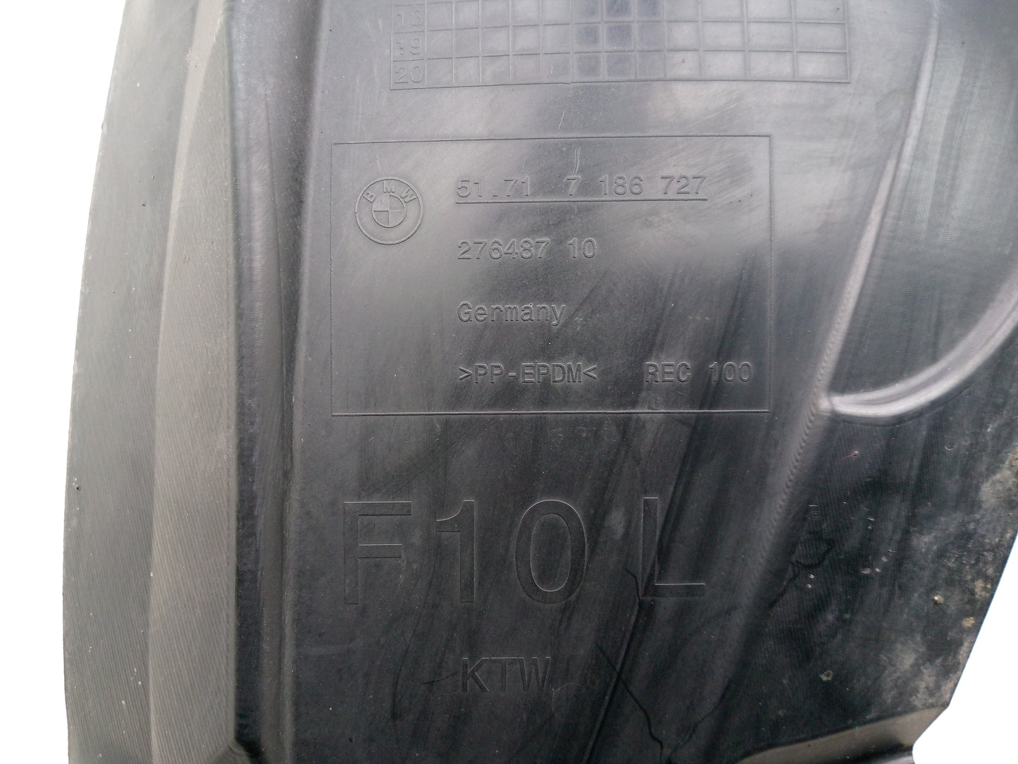 Moulding Wheel Arch Front LH 2