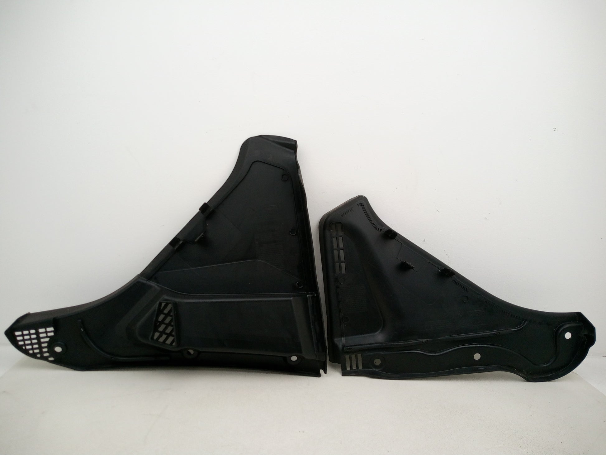 Pair Of Plastic A Pillar Trims 8