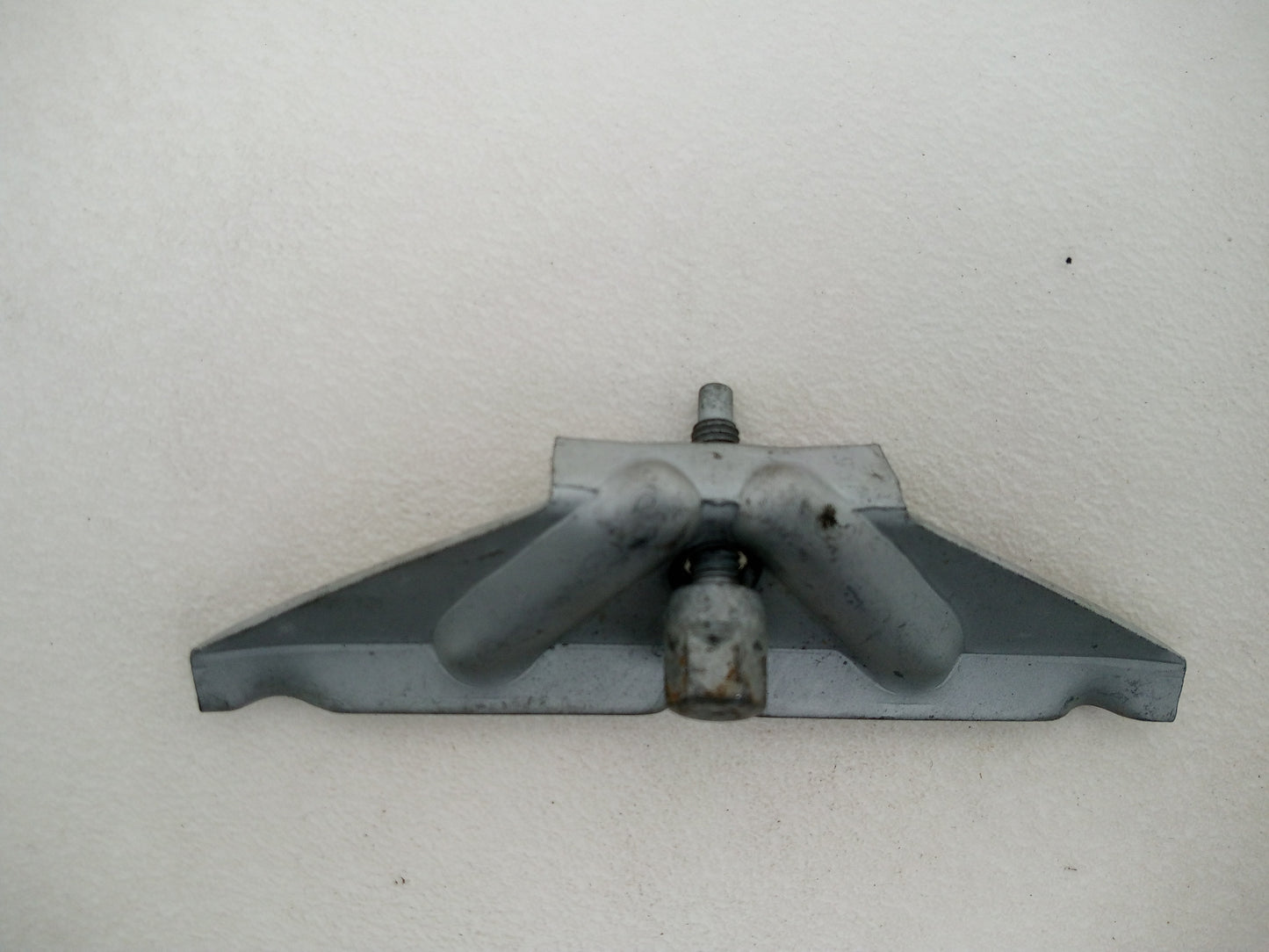 Exterior bracket 2