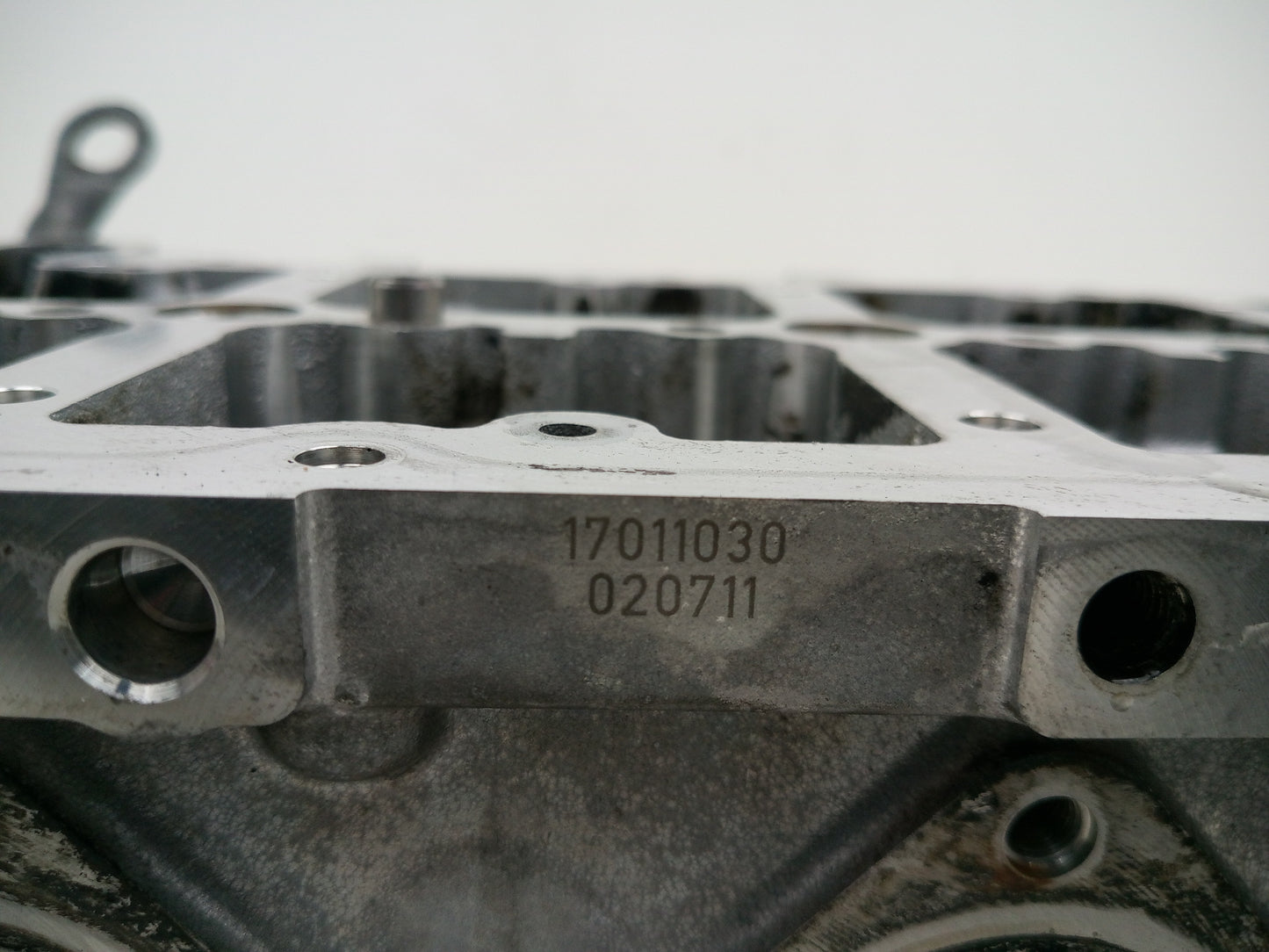 Camshaft Cover  8