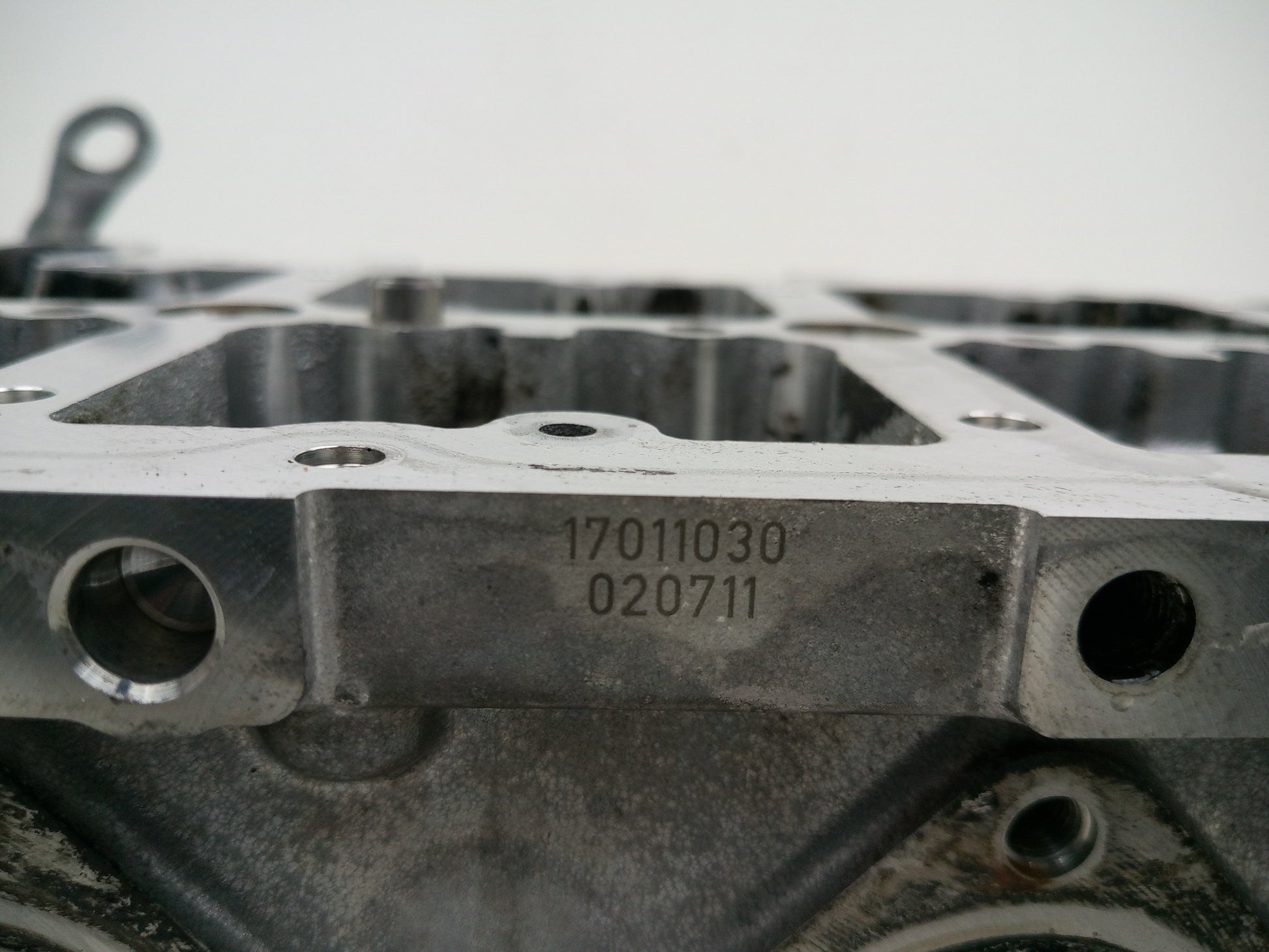 Camshaft Cover  8