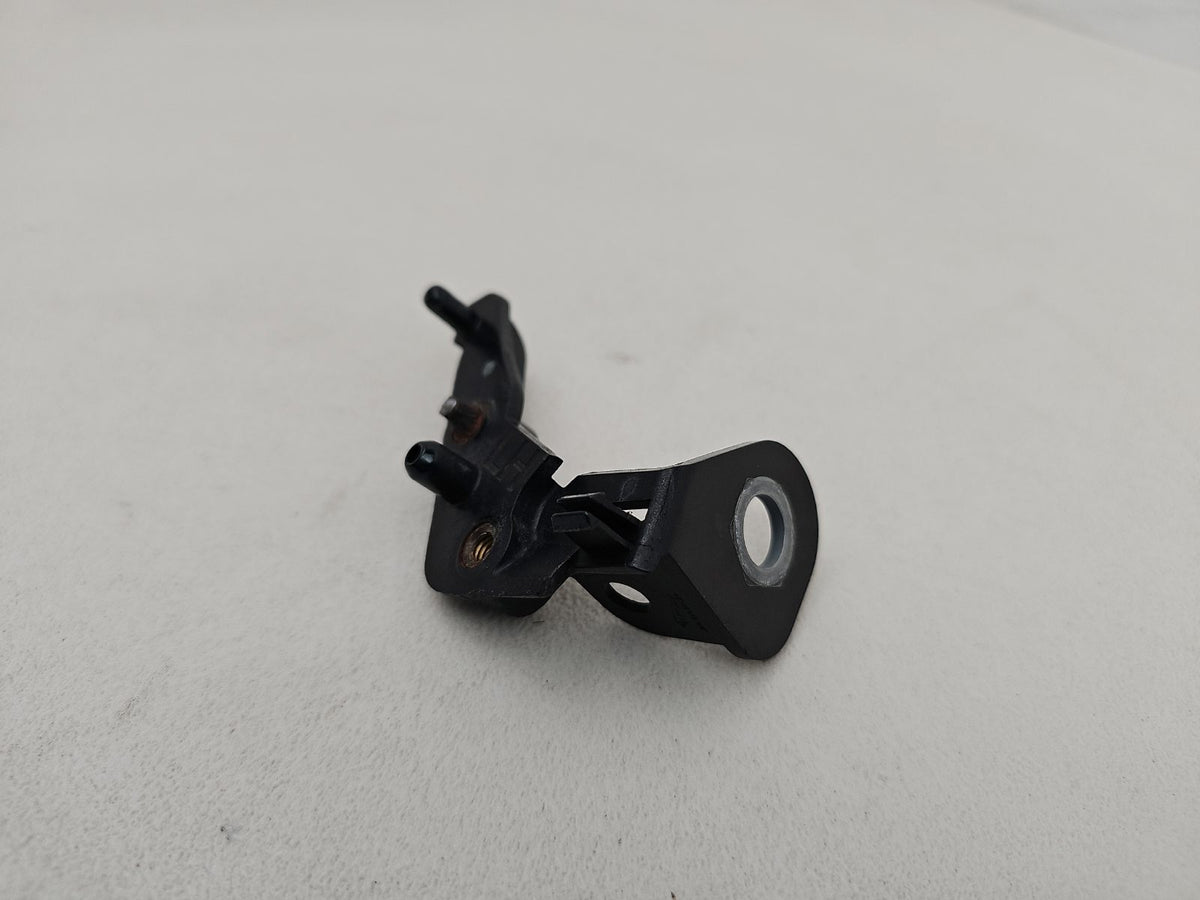 Moulding Insert Wing Front LH 2