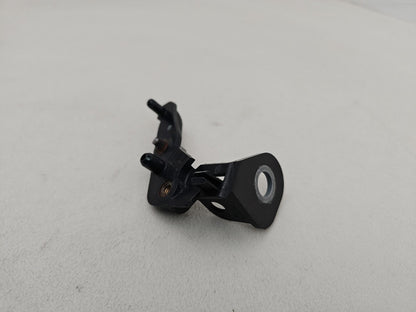 Moulding Insert Wing Front LH 2