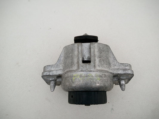 Jaguar Xe X760 Diesel Engine Support Mount Bracket Gx73-6a003-Kc Oem Genuine - photo 2