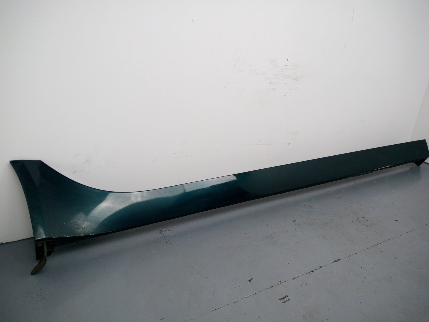 Side Skirt RH 2