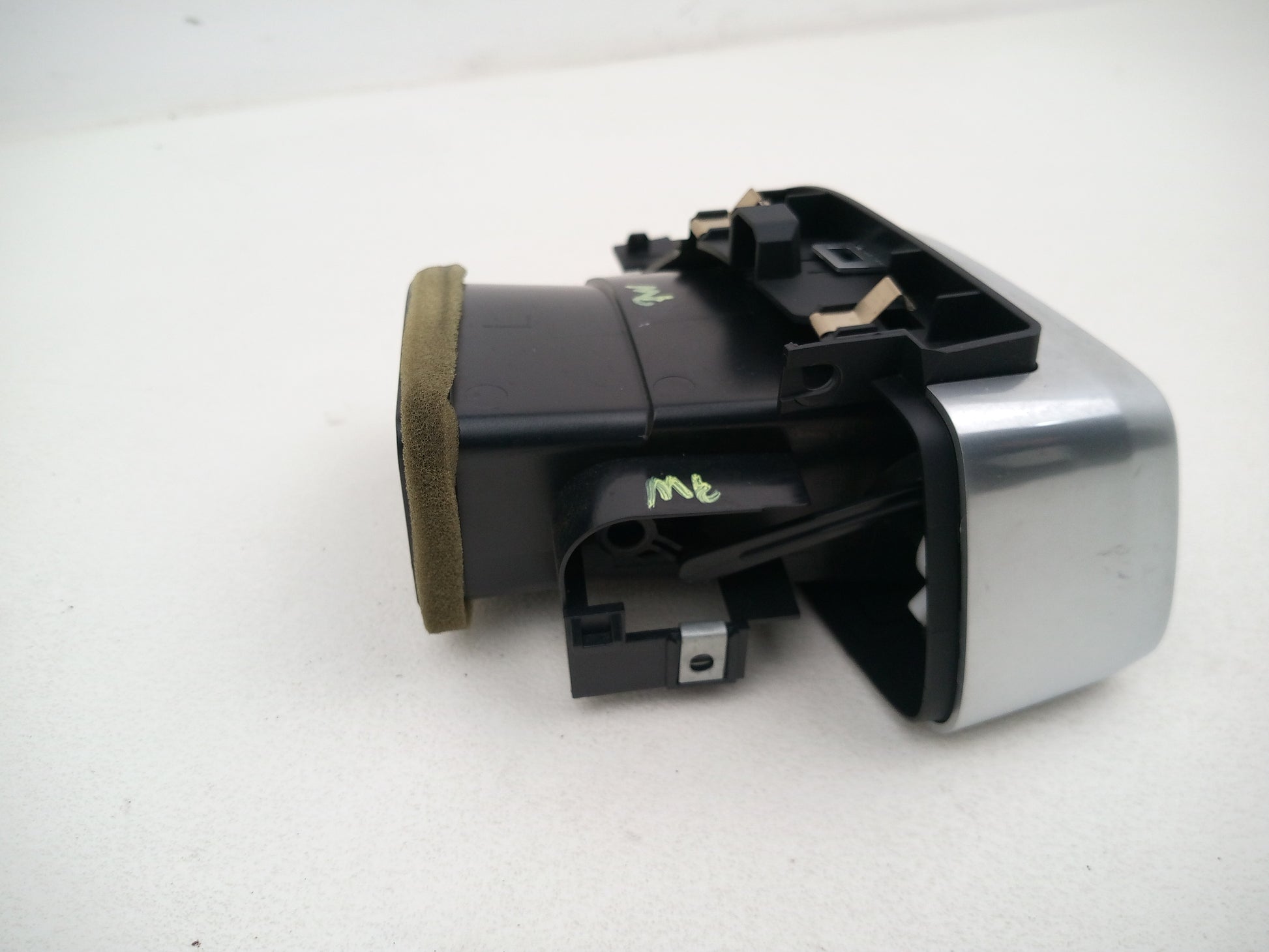 Facia Vent RH 2