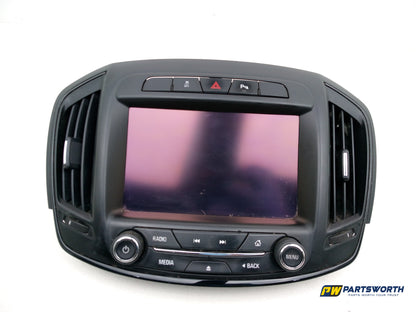 Radio - DAB/CD Player, Display screen + Facia  2