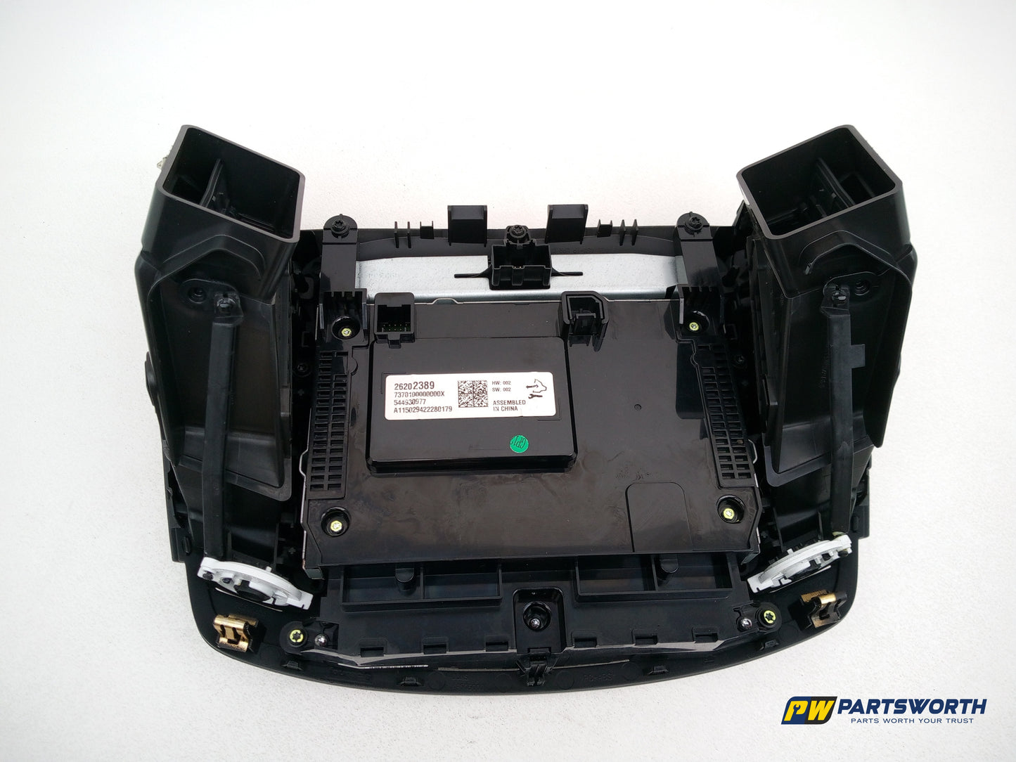 Radio - DAB/CD Player, Display screen + Facia  7
