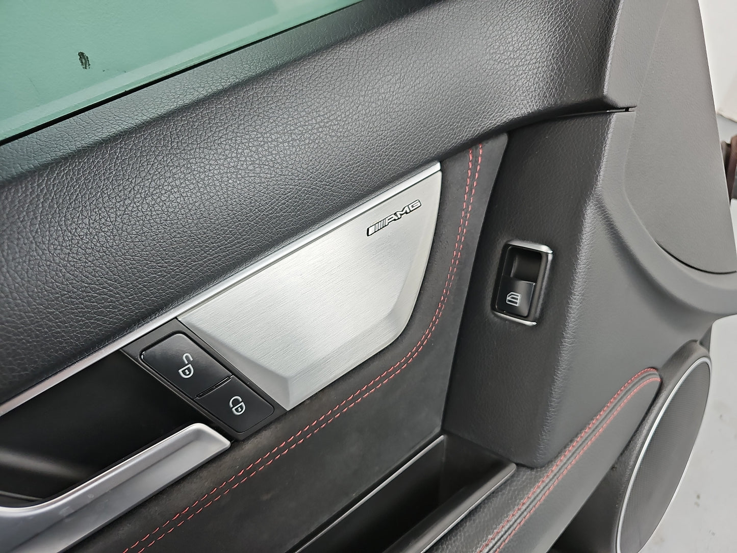 Mercedes-Benz W204 Saloon C Class Door Front Lh Left Red 590 Opal Fire 2012-14 - photo 7