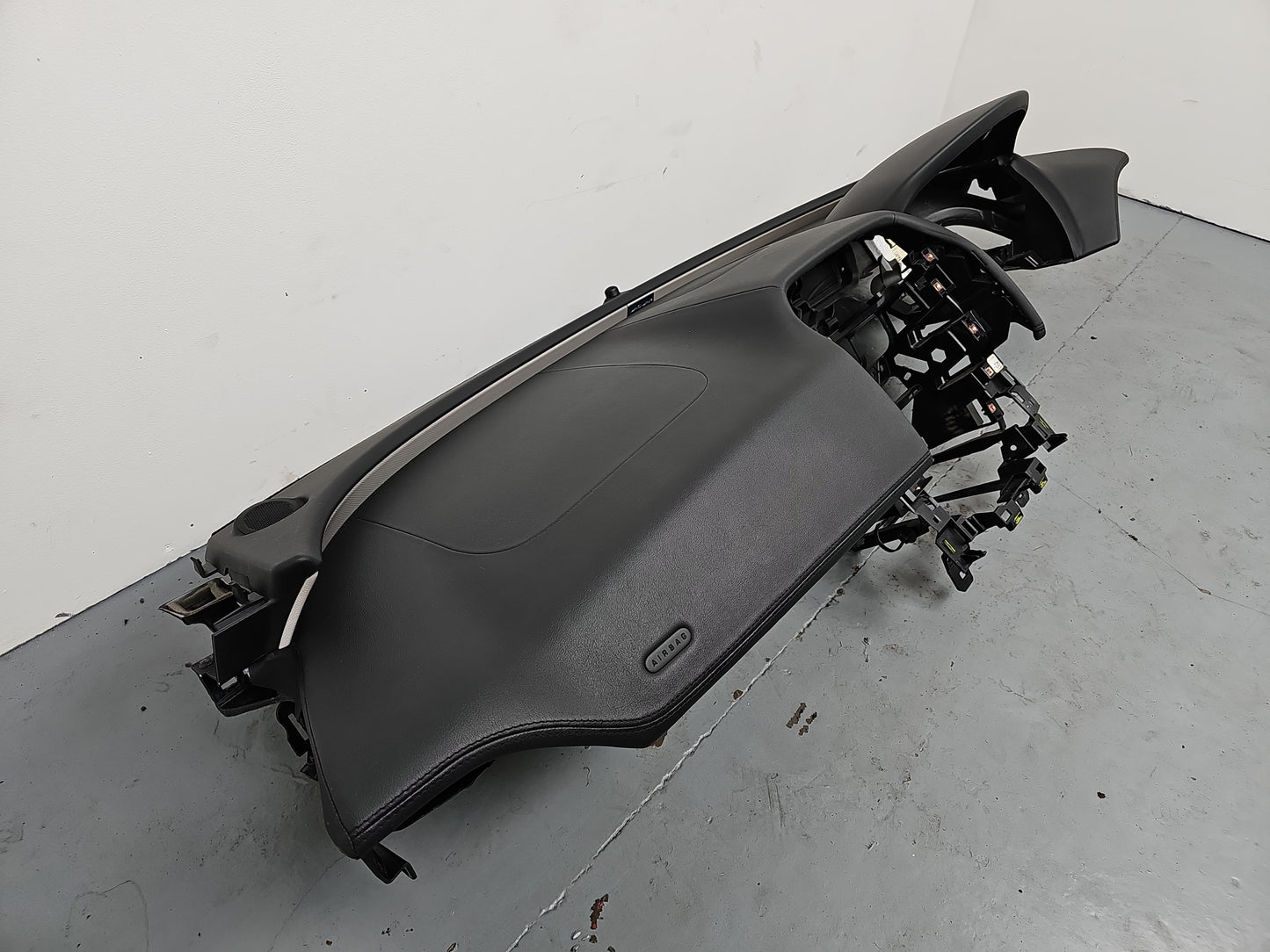 Dashboard Kit including passenger side airbag  2