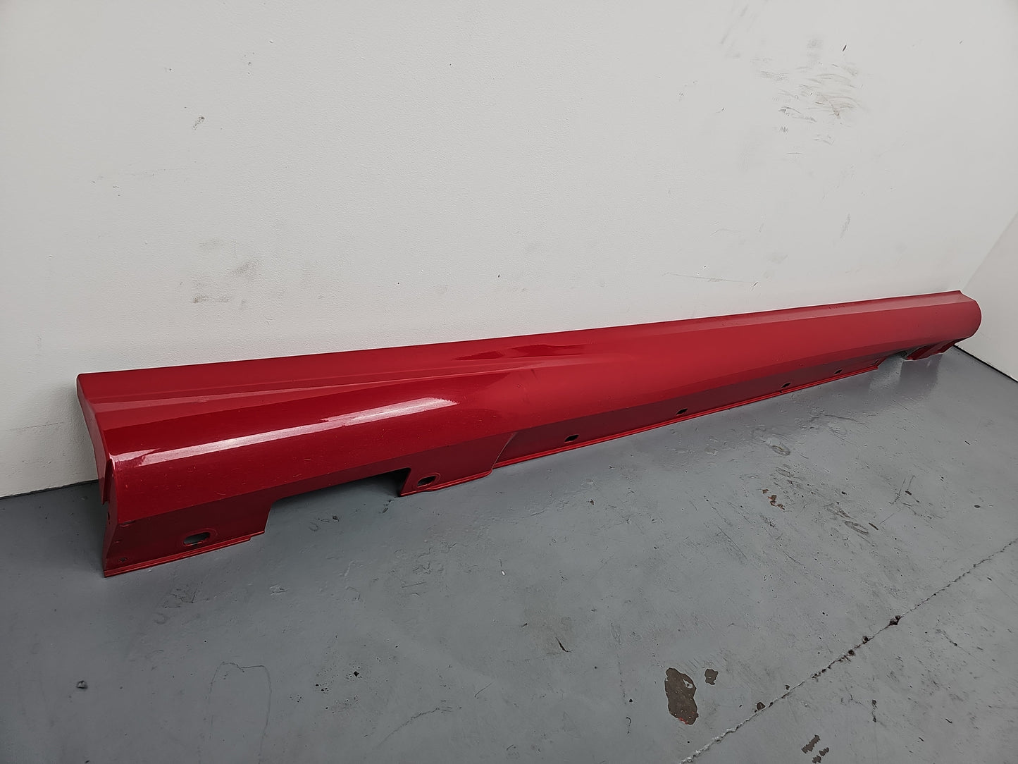 Side Skirt RH 2