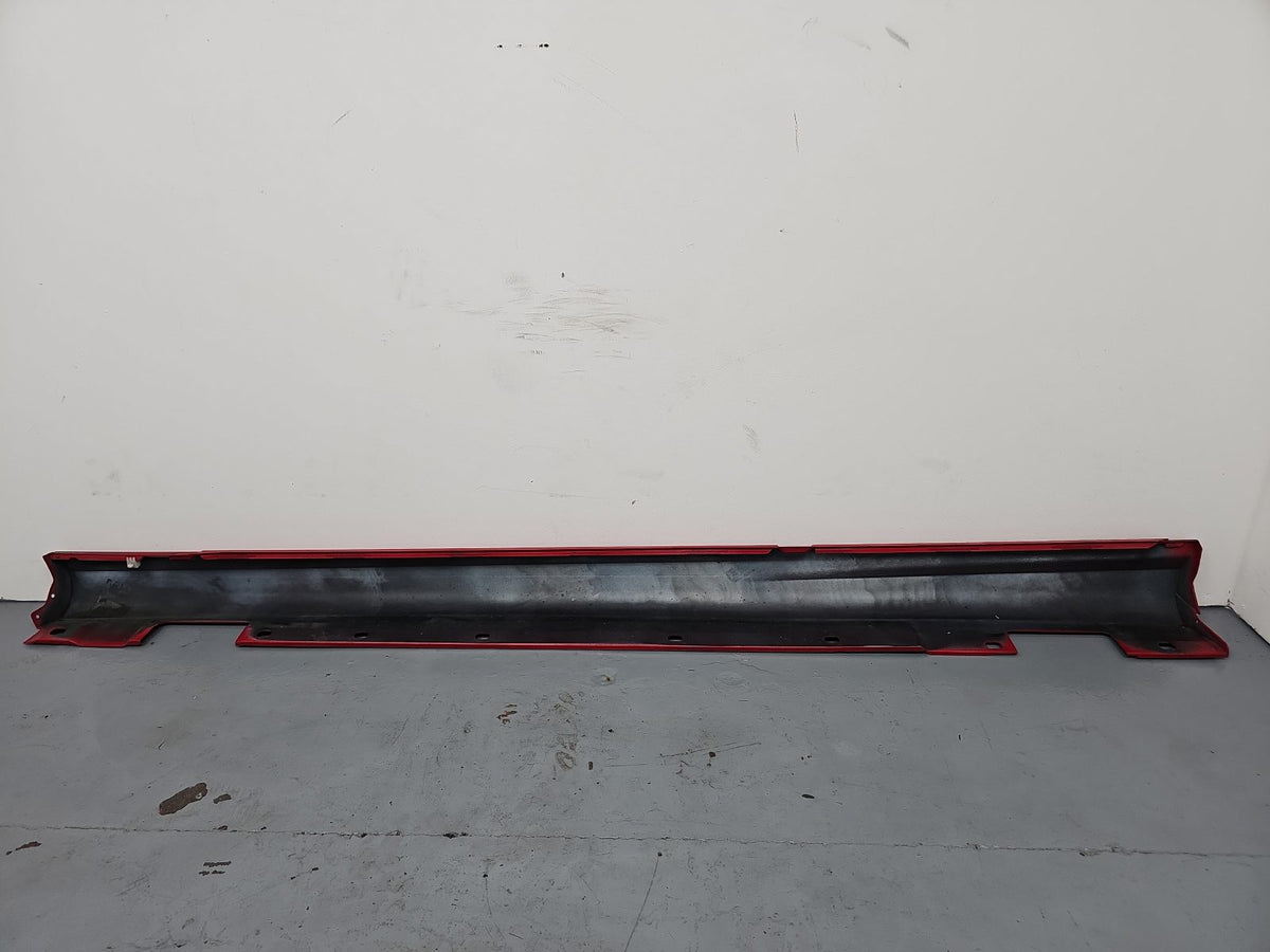Side Skirt RH 8