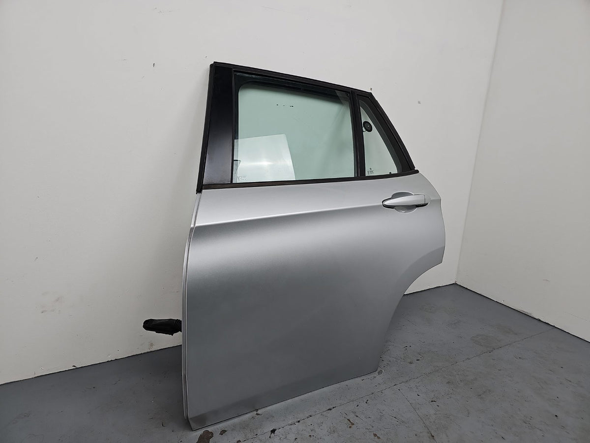 Door Rear LH 2