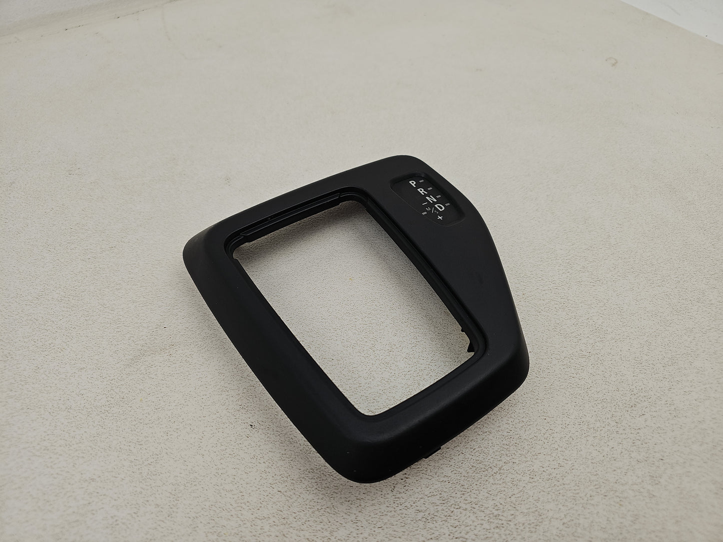 Centre Console Trim  2