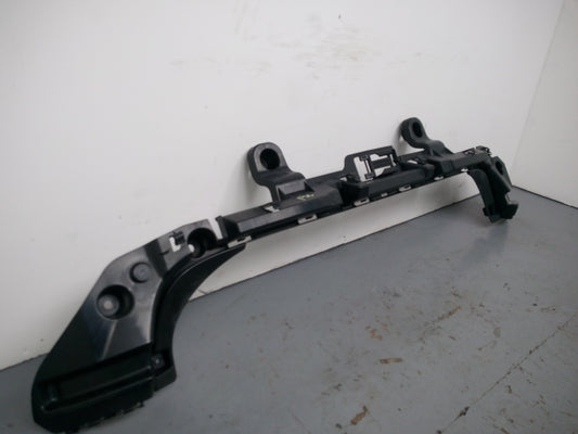 Bmw X1 E84 Centre Guide Rear Bumper Mount Support Bracket 2990161 - photo 2